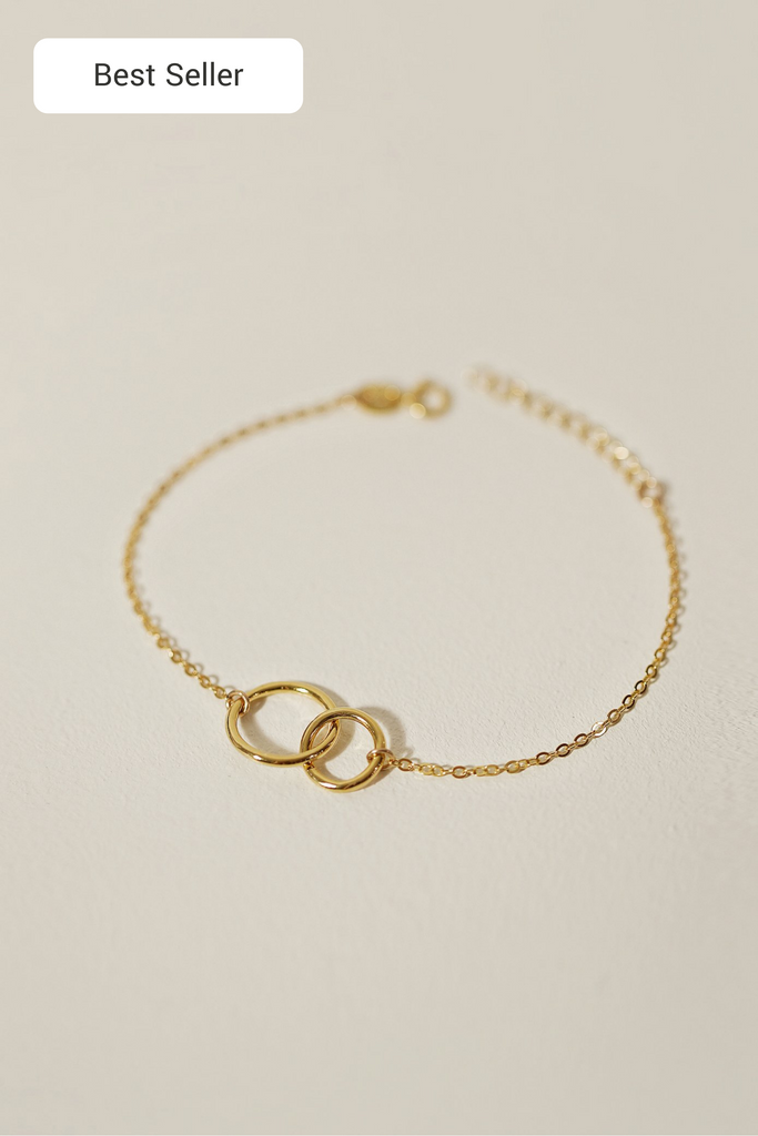 Bond Interlocking Circles Bracelet