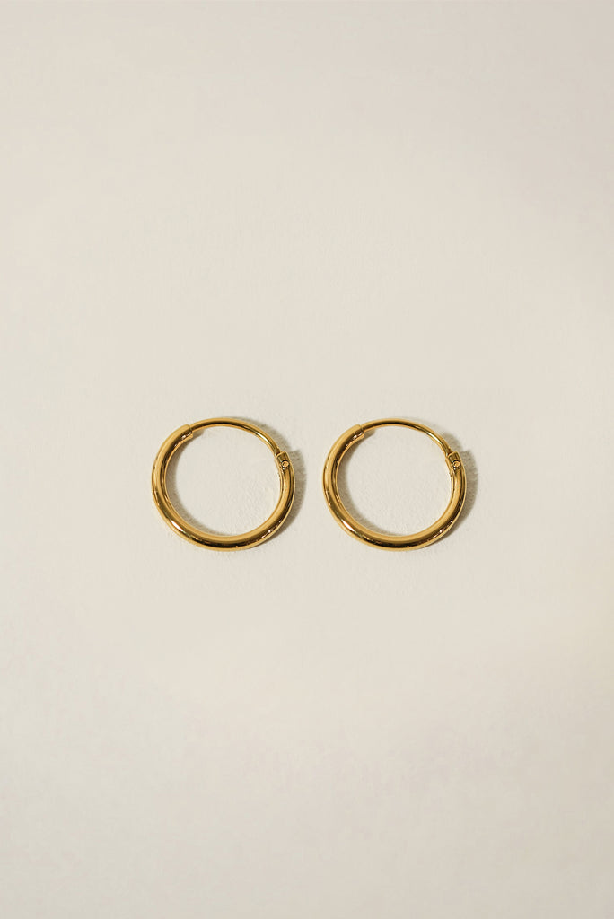 Essentials Seamless Hoop Earrings 18mm