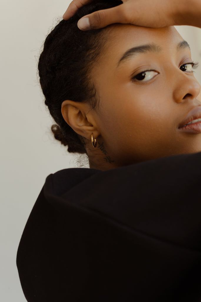 Essentials Seamless Hoop Earrings 18mm