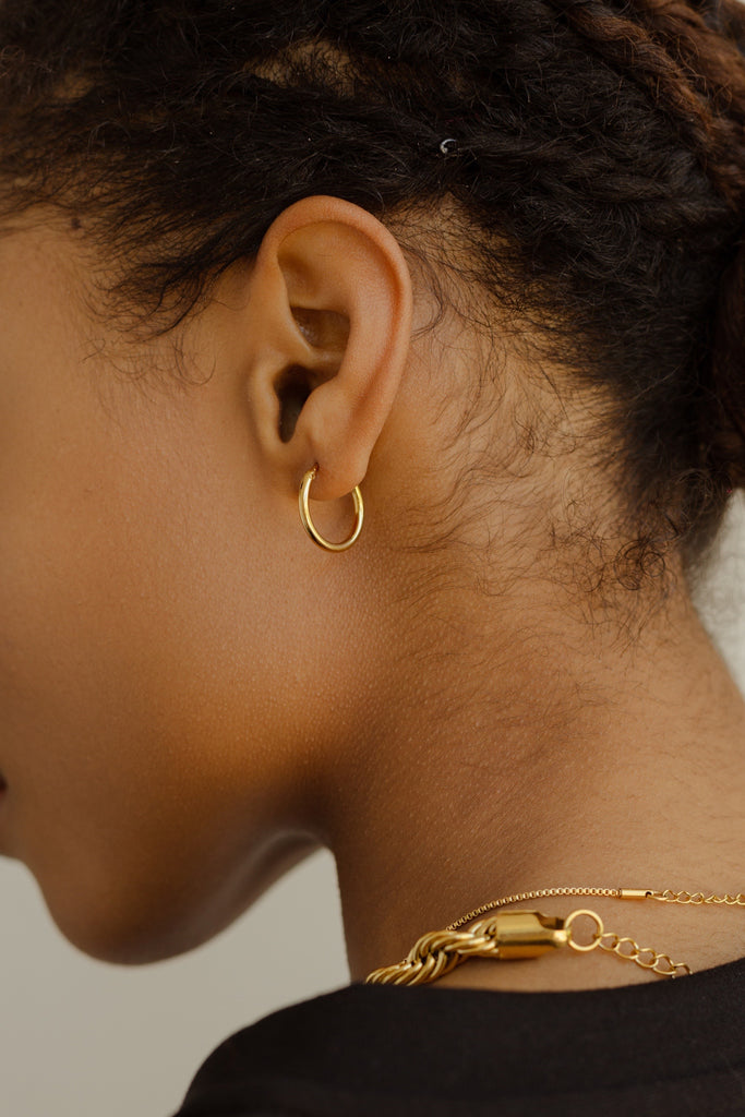 Essentials Seamless Hoop Earrings 18mm