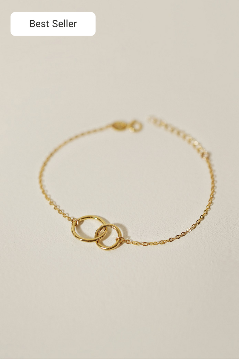 Bond Interlocking Circles Bracelet