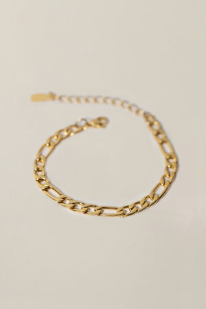 Essentials Figaro Chain Bracelet 6mm