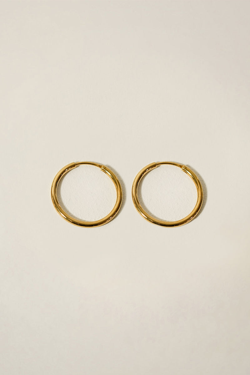 Essentials Seamless Hoop Earrings 24mm
