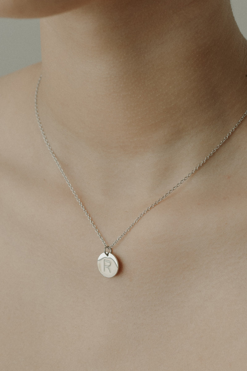 Epithet Disc Necklace 13mm [Initial]