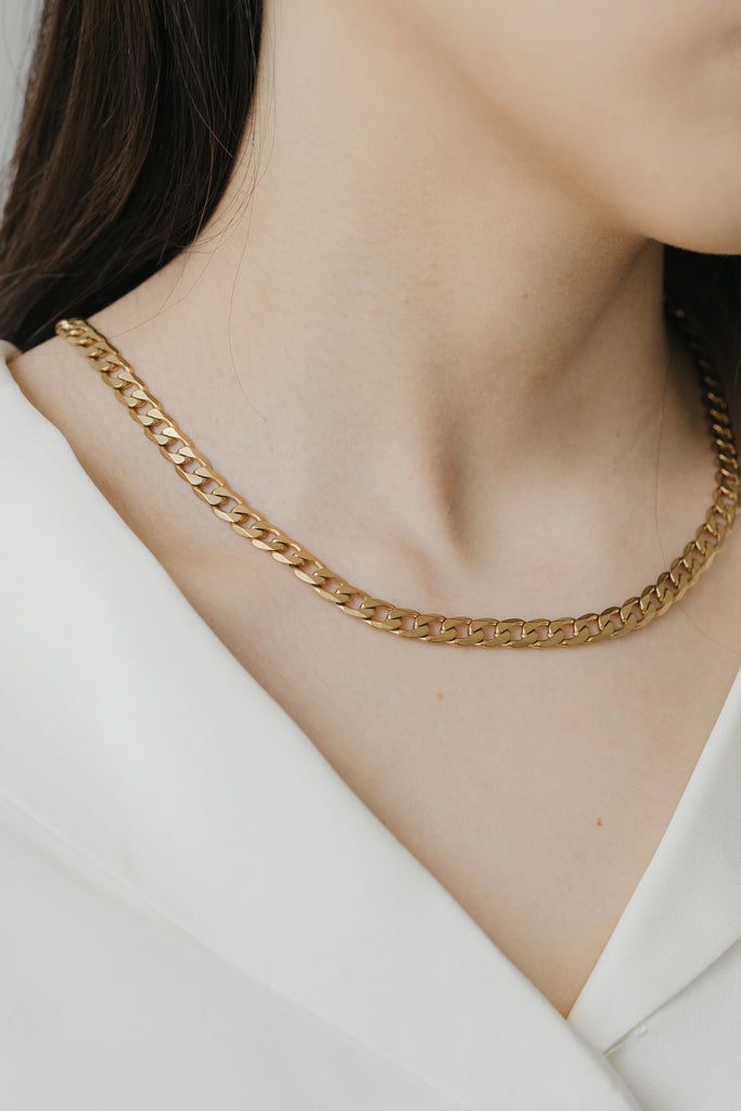 Essentials Curb Chain Necklace 6mm